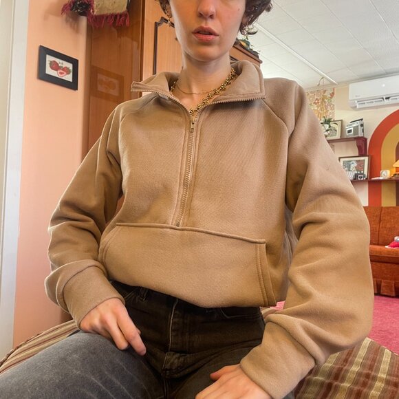 Brown cropped puffy sleeve quater zip sweater with hoodie pocket! - Picture 1 of 16